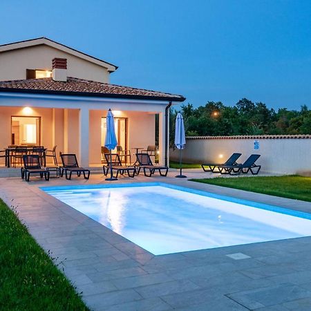 Holiday House Luca Πόρετς Εξωτερικό φωτογραφία