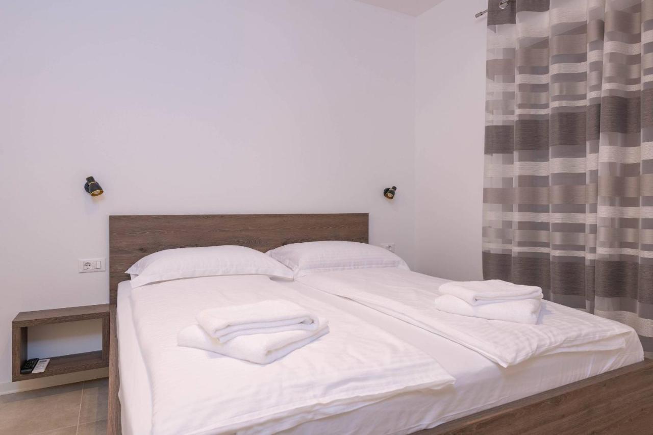 Holiday House Luca Πόρετς Εξωτερικό φωτογραφία
