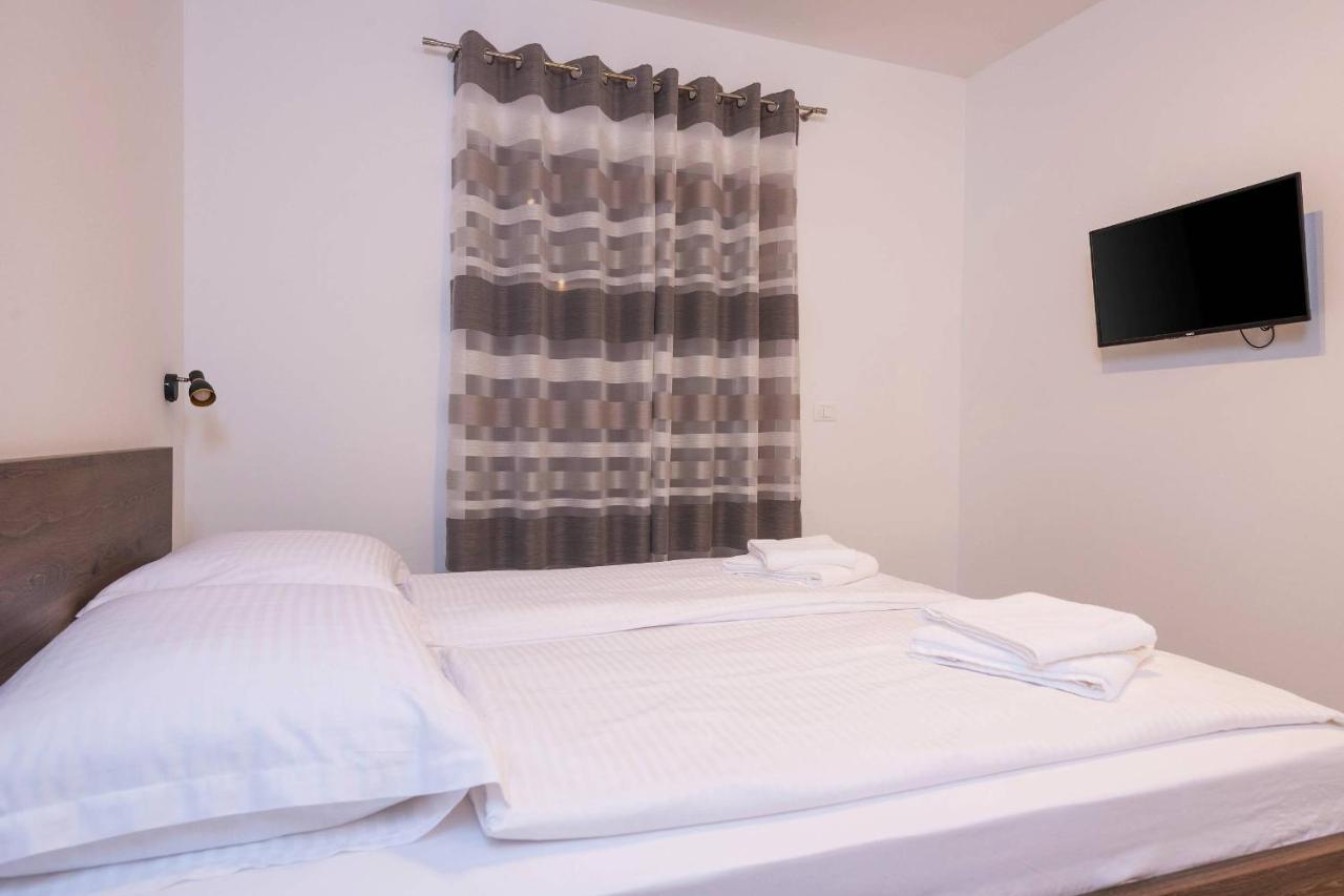 Holiday House Luca Πόρετς Εξωτερικό φωτογραφία
