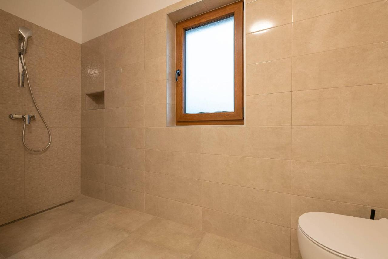 Holiday House Luca Πόρετς Εξωτερικό φωτογραφία