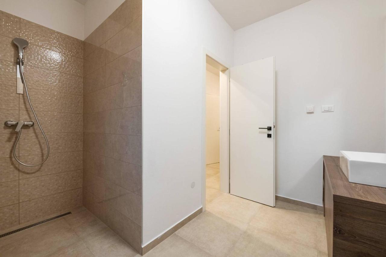 Holiday House Luca Πόρετς Εξωτερικό φωτογραφία