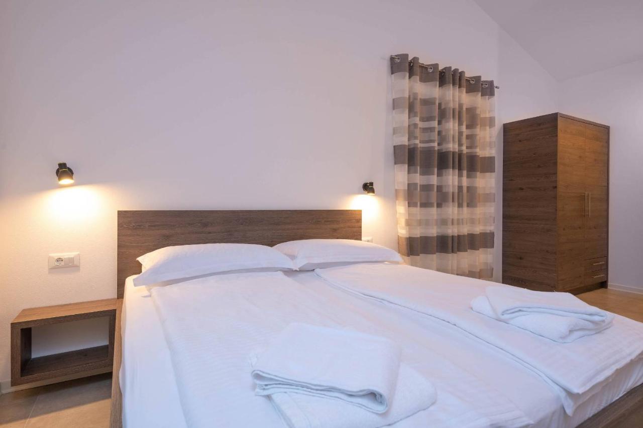 Holiday House Luca Πόρετς Εξωτερικό φωτογραφία