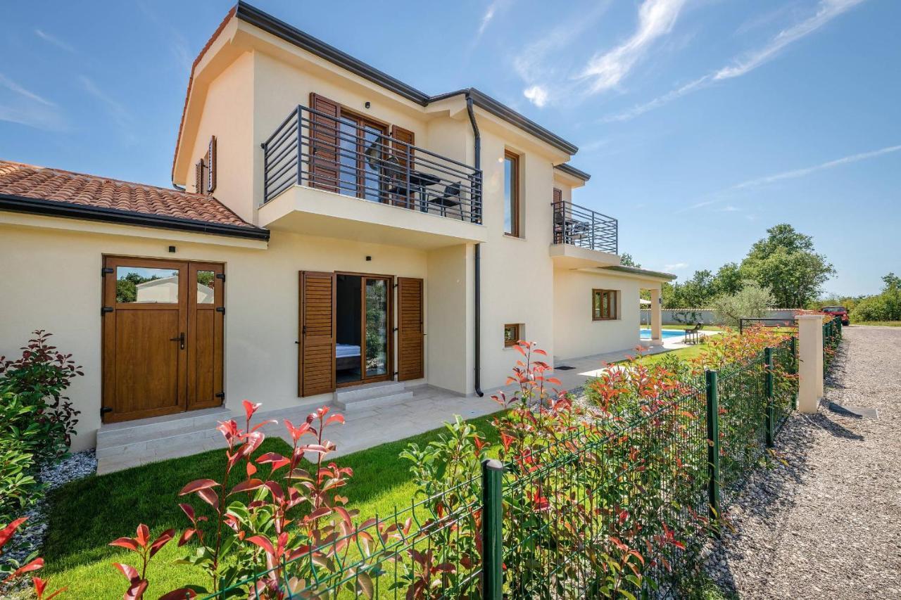 Holiday House Luca Πόρετς Εξωτερικό φωτογραφία