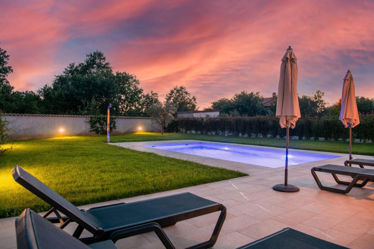 Holiday House Luca Πόρετς Εξωτερικό φωτογραφία